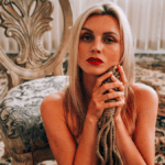 Rina Trevi holding rope